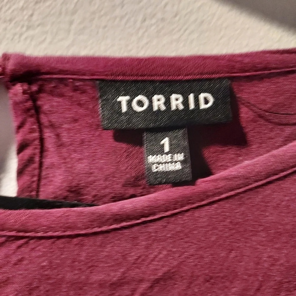 Torrid Burgundy/Purple Mini Challis Trapeze Dress in Size 1 - Picture 8 of 9
